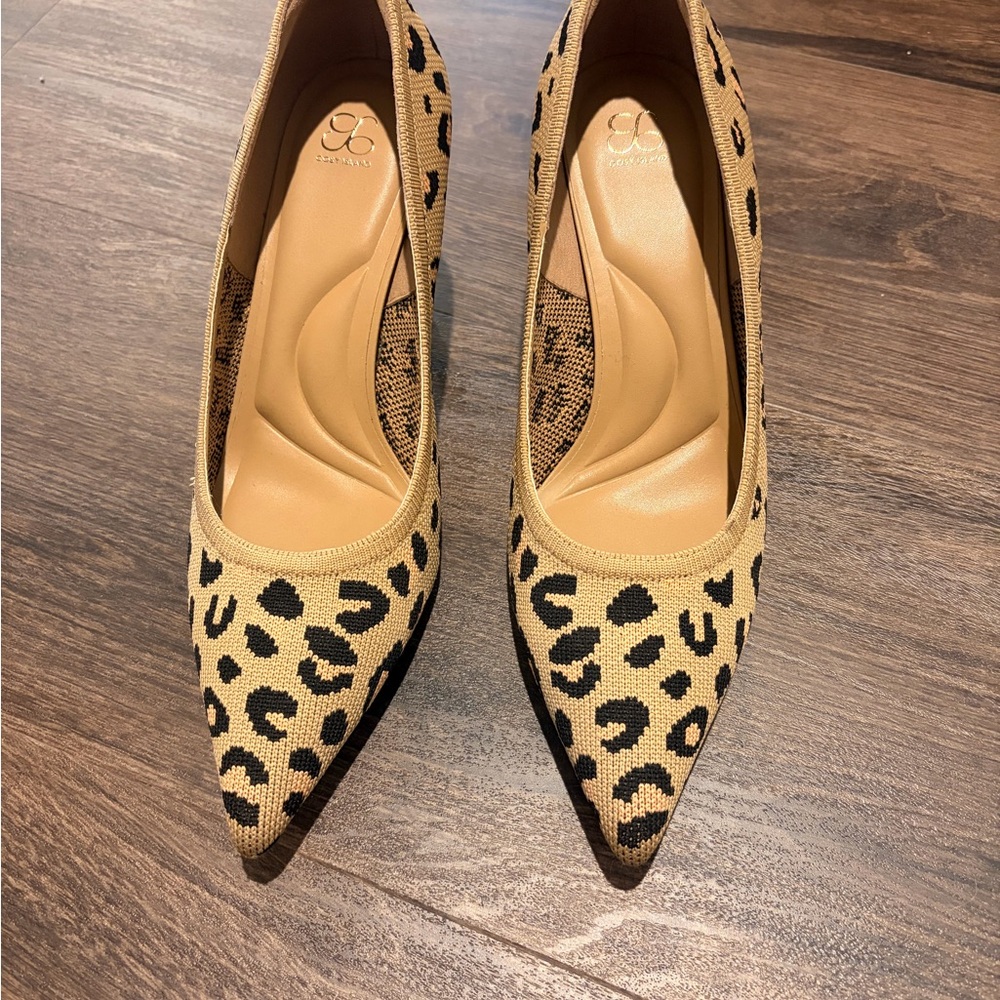 Pointed Leopard-Print Knit Flats